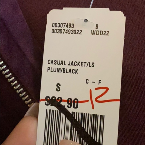 Crop Hoodie - Picture 4 of 4